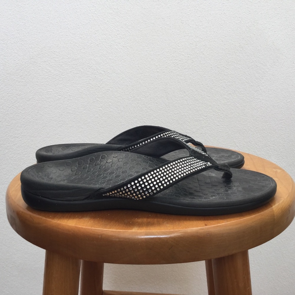 Vionic Black Tide Sport Sandals with Bedazzled Straps Size 6 Summer Flip Flop